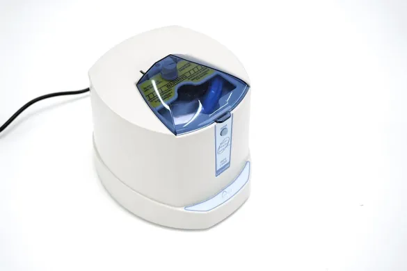 Labnet MPS 1000 Mini Plate Spinner PCR Centrifuge, 2500 rpm, 500 × g, 2-Plate Capacity