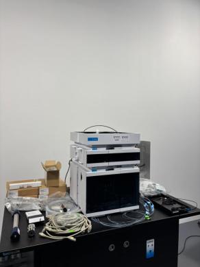Agilent 1260 Infinity II High-Performance Liquid Chromatography System-cover