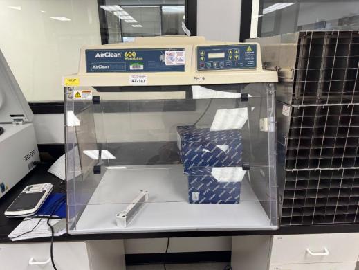 AirClean 600 AC632A PCR Workstation with UV Sterilization and Airflow Control-cover