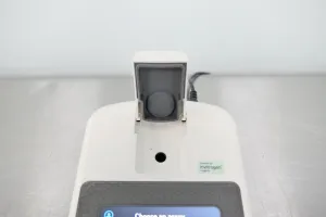Thermo Fisher Qubit 4 Fluorometer for DNA, RNA, and Protein Quantification, 6 of 13