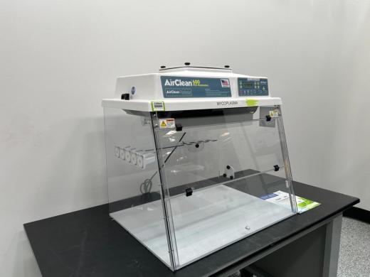 AirClean 600 PCR Workstation-cover