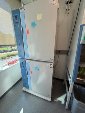 Thermo Scientific Forma Steri-Cult CO2 Double Stack Incubators Model 3307-cover
