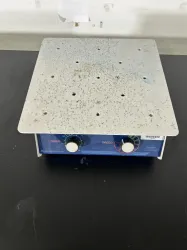 Barnstead Labline Orbital Shaker with Adjustable Speed and Timer Controls, 2 of 4