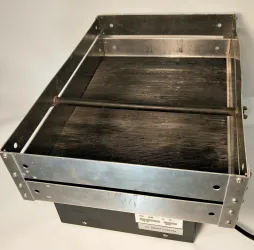 New Brunswick R-2 Benchtop Platform Shaker, 2 of 4