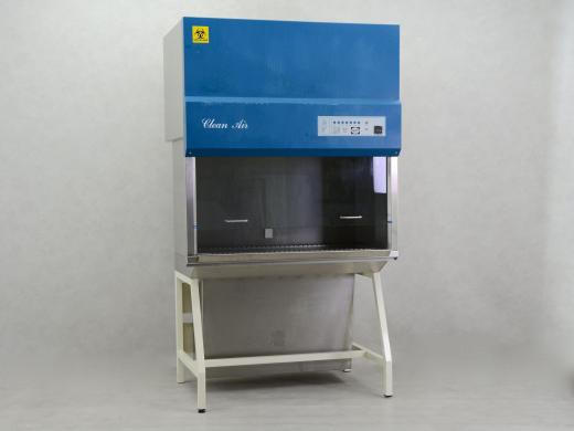 Clean Air CB/CS4 2B Class II Biohazard Safety Cabinet for Microbiological and Cell Culture Applications-cover