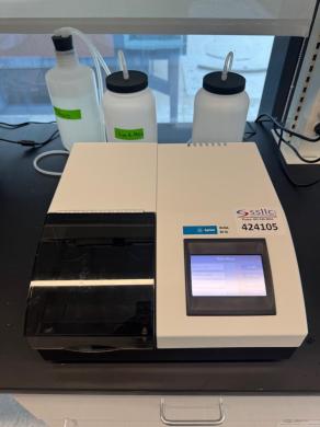 Agilent BioTek 50 TS Absorbance Microplate Reader with Touchscreen Interface-cover