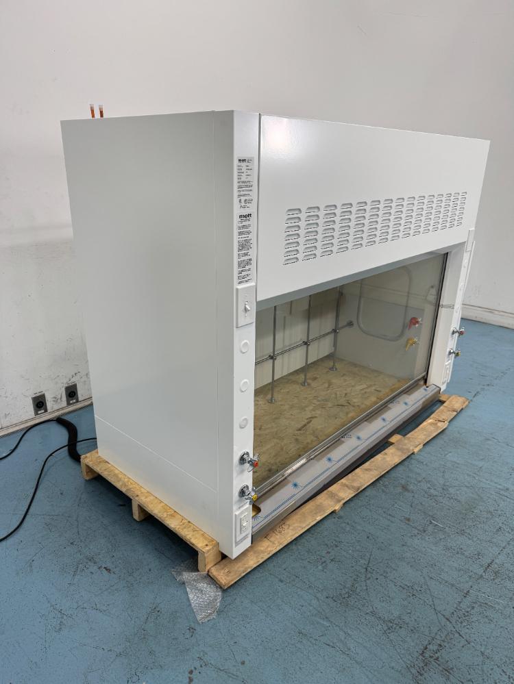 Mott Manufacturing Model 7421040 Laboratory Fume Hood with Gas and Air Control Valves