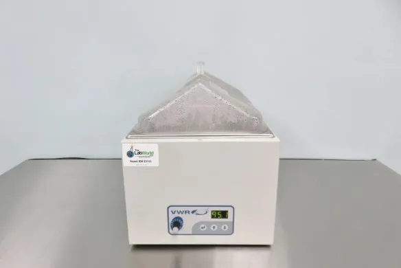 VWR Digital Circulating Water Bath 18L with Stainless Steel Chamber and Digital Temperature Control