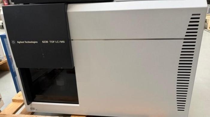 Agilent 6230B Time-of-Flight LC/MS (LC/TOF) System-cover