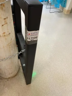 Gas Cylinder Holder Rack with Metal Frame and Chain Securing Mechanism