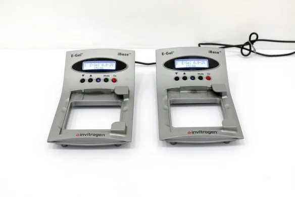 Invitrogen E-Gel iBase Power System Duo Integrated Power Supply for Gel Electrophoresis