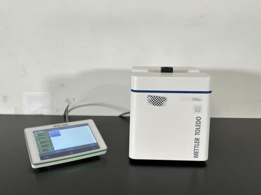 Mettler Toledo UV5 Bio Excellence UV-Vis Spectrophotometer with Touchscreen Control-cover
