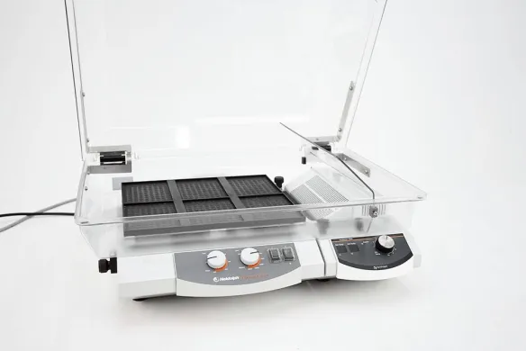 Heidolph TITRAMAX 1000 Incubator Shaker, 65 °C