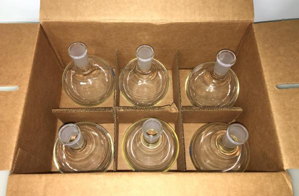 Corning PYREX 4100 500 mL Flat-Bottom Boiling Flask with 24/40 Standard Taper Joint-cover