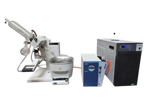 BUCHI Rotavapor R3000 Rotary Evaporator System with Heating Bath, Welch Vacuum Pump, and VWR Benchtop Chiller-cover