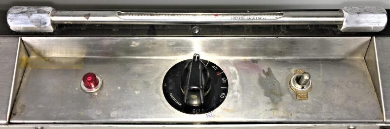 Hoskin Scientific Adjustable Microscope Slide Warmer-cover