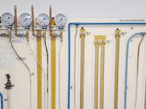TecEquipment H16 Losses in Piping Systems Fluid Mechanics Training Apparatus, 22 of 27