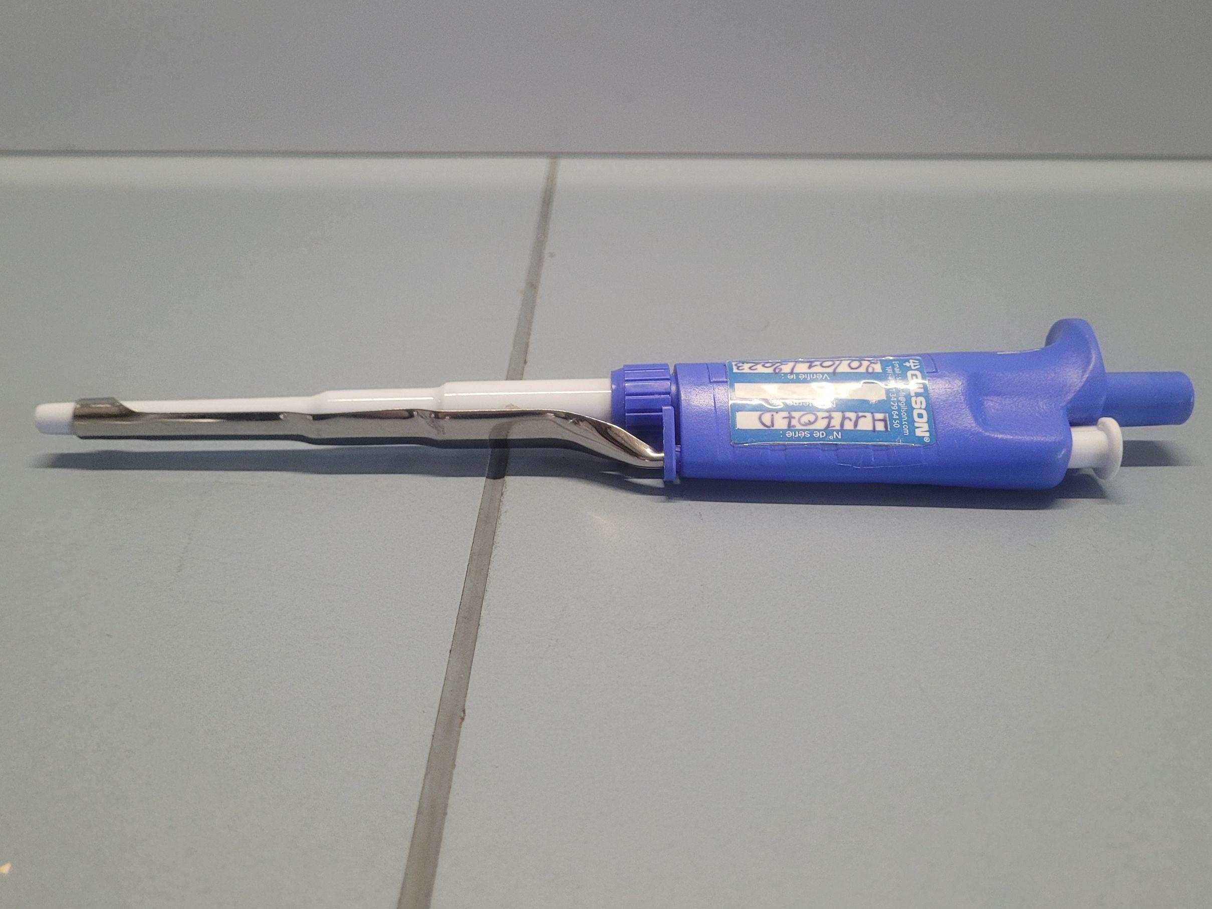 Gilson PIPETMAN F Fixed-Volume 500 µl Laboratory Pipette