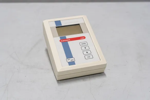 Consort C860 Multi-parameter Cryogenic Liquid Nitrogen Dewar for Laboratory Use