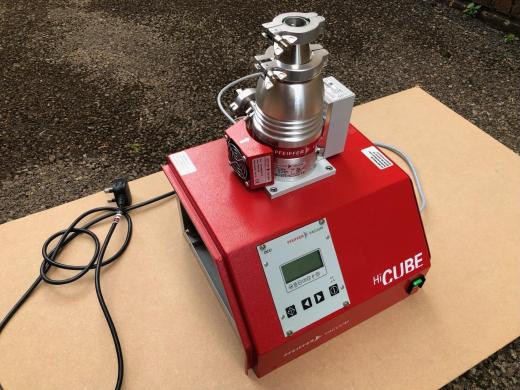 Pfeiffer HiCube 80 ECO Turbo Molecular Pumping Station with TC110 Power and DCU Control Units-cover