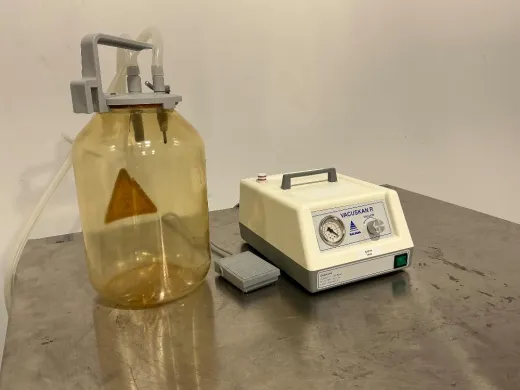 Nouvag Vacuson 18/1 Vacuum Suction Device with Adjustable Control and Footswitch
