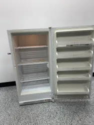 Kenmore Commercial Laboratory Freezer for Biomedical Sample Storage, 3 of 4