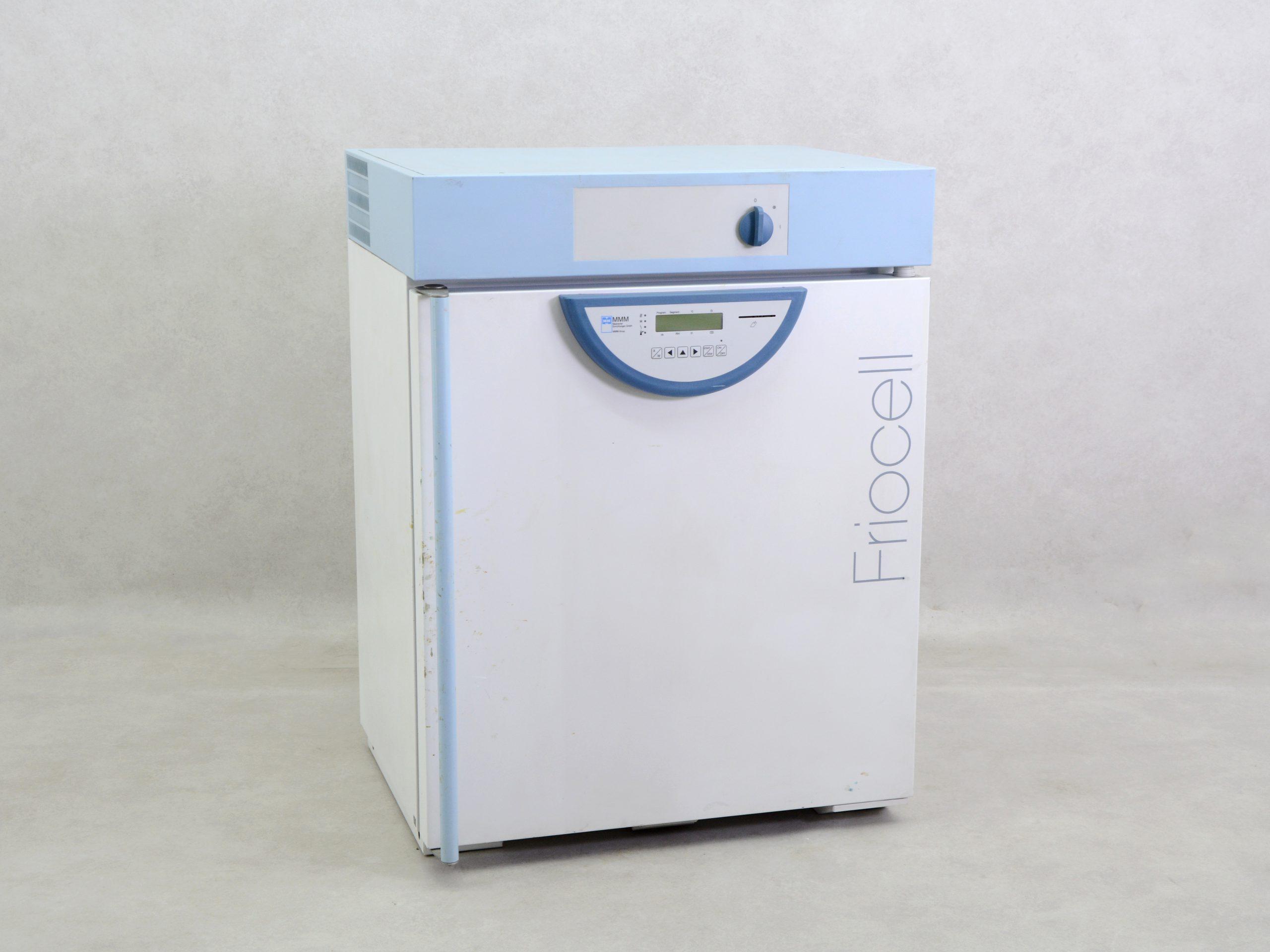 MMM Friocell Laboratory Incubator with Fan and Wide Temperature Range