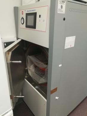 LTE Touchclave R TCR/160/H7B Cylindrical Chamber Autoclave-cover