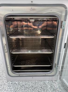 VWR Symphony Benchtop Laboratory Incubator for Precise Temperature Control-cover