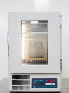 New Brunswick Innova 4230 Refrigerated Incubator Shaker, 4°C to 75°C, 400 RPM-cover