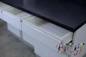 Central Laboratory Bench with Reagent Shelf, 150 × 150 × 80 cm, Overall Height 198 cm, 9 of 12
