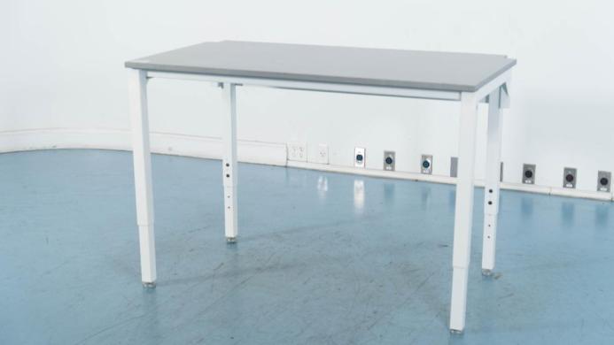 4.5-Foot Stationary Laboratory Workbench for Scientific Applications-cover