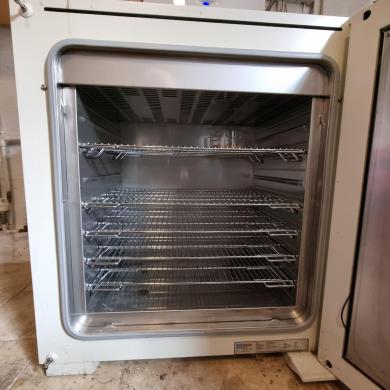 BMT Ecocell 111 Laboratory Drying Oven with Digital Temperature Control and Gravity Convection-cover