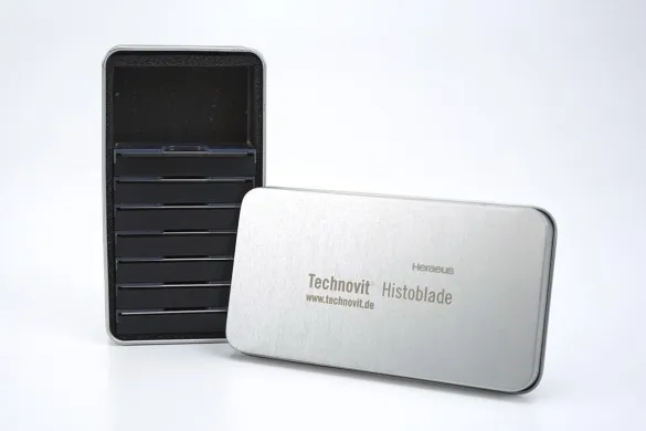 Kulzer Technovit Histoblade S17024-5112 35-Piece Disposable Microtome Blades for Leica Reichert Microtomes