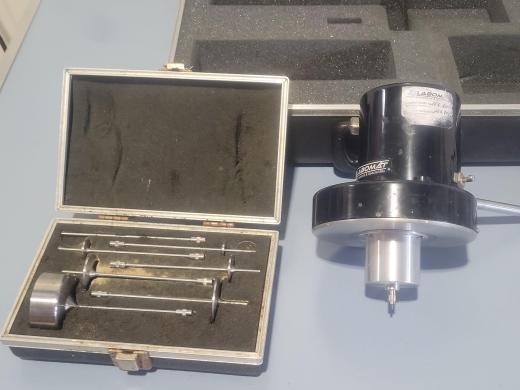 Brookfield RVT Rotational Analogue Viscometer with 8-Speed Motor and RV Spindles-cover