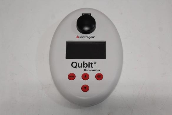 Invitrogen Qubit Fluorometer-cover