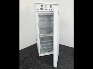 Leec SL3/RH Environmental Chamber for High-Humidity Controlled Incubation, 5 of 13
