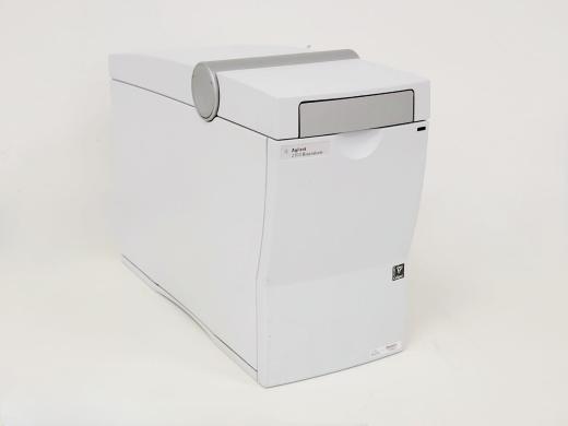 Agilent 2100 G2939A Bioanalyzer System with DNA Chips and Accessories-cover