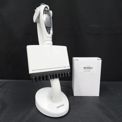 Sartorius LH-747491 Electronic 12-Channel Pipette 50-1200 µL with Charging Stand