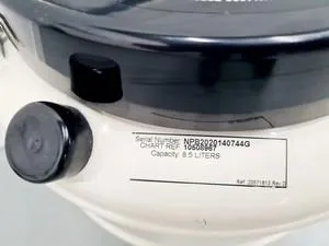 MVE CryoShipper 8.5 L Liquid Nitrogen Dewar, 6 of 17