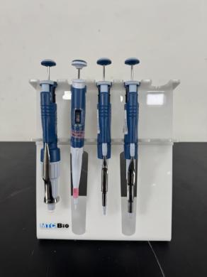 VWR Ergonomic High Performance Single Channel Pipettes - Quantity 4-cover