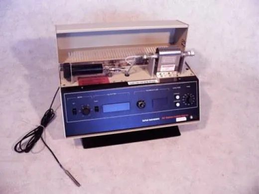 Du Pont 903 Moisture Evolution Analyzer
