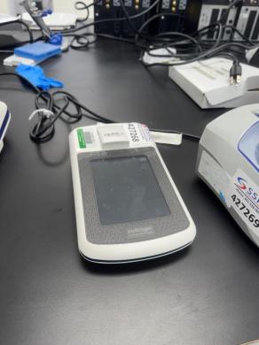 Thermo Fisher Scientific Invitrogen Qubit 4 Fluorometer for DNA, RNA, and Protein Quantification-cover