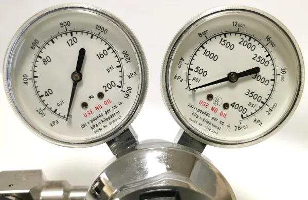 Liquid Air 2123311-346 Stainless Steel Compressed Air Regulator CGA 346