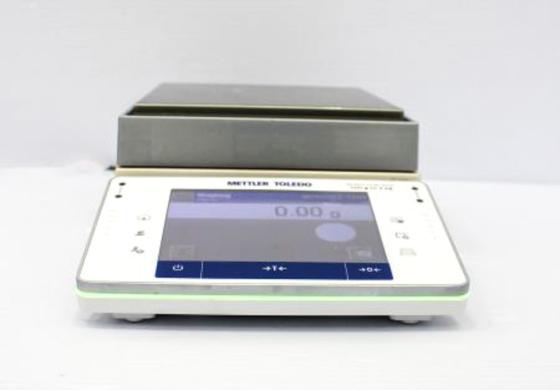 Mettler Toledo XPE4002S Precision Balance 4.1 kg Capacity 10 mg Readability-cover