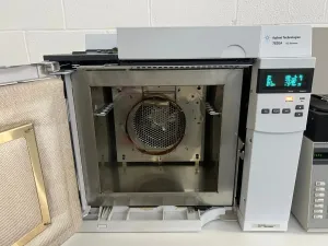 Agilent 7820A Gas Chromatograph with Headspace Sampler and Electronic Pressure Control, 16 of 25