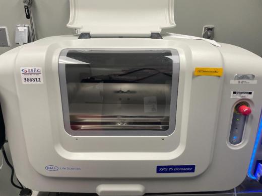 Pall XRS 25 Bioreactor with mPath Control Tower-cover