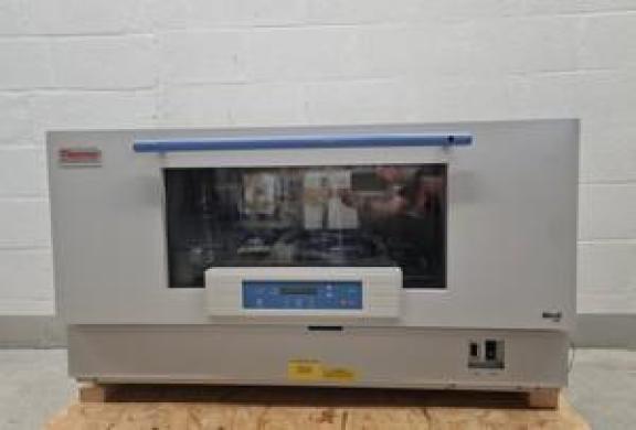 Thermo Scientific MaxQ 8000 Shaker Incubator Model:444 SHKE8000-1CE Lab-cover