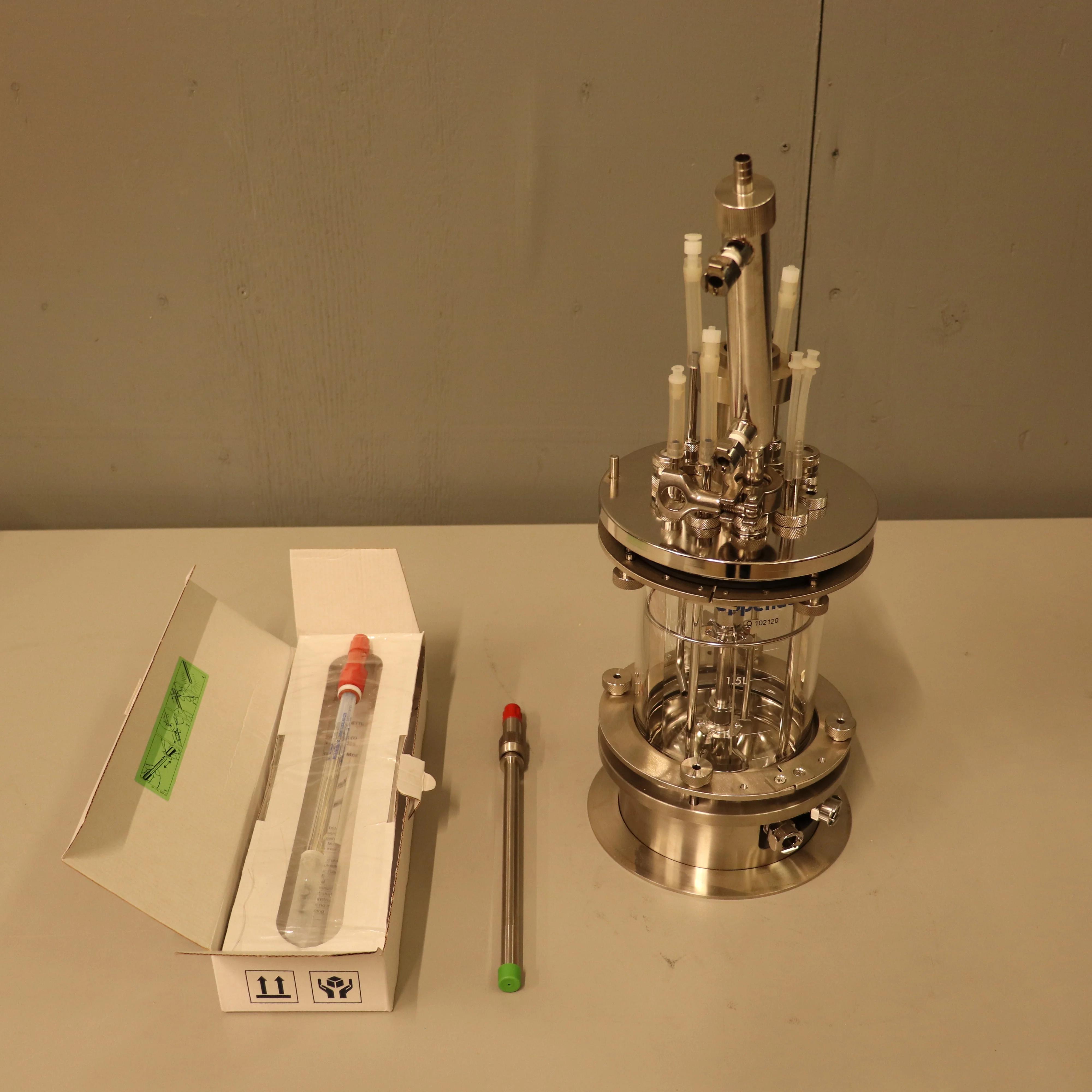 Eppendorf BioFlo 320 SS 1L Dished Vessel with Rushton Impellers and Sensor Ports