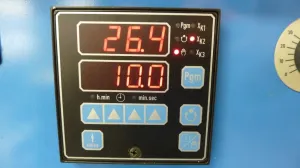 Elbanton Cooling Incubator with Nitrogen Barrel, 3 of 4